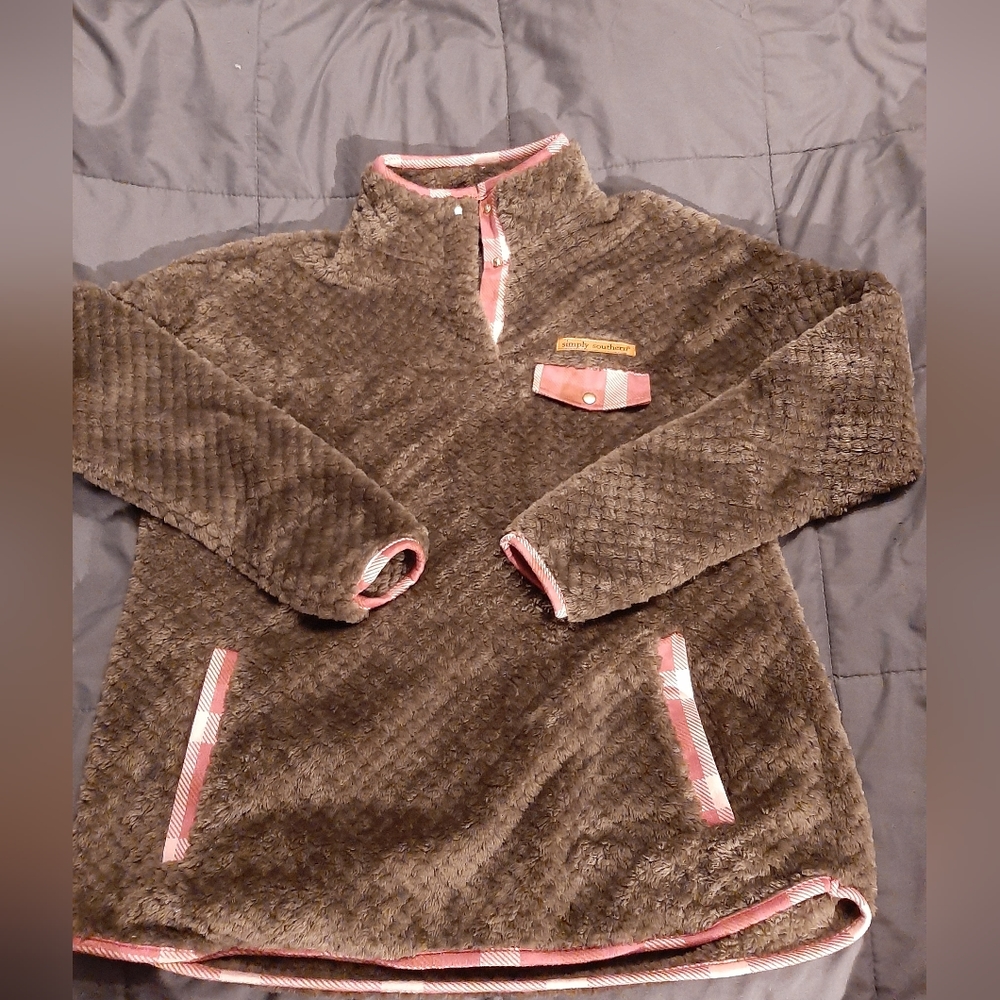 Simply Southern Plush Pullover. LARGE